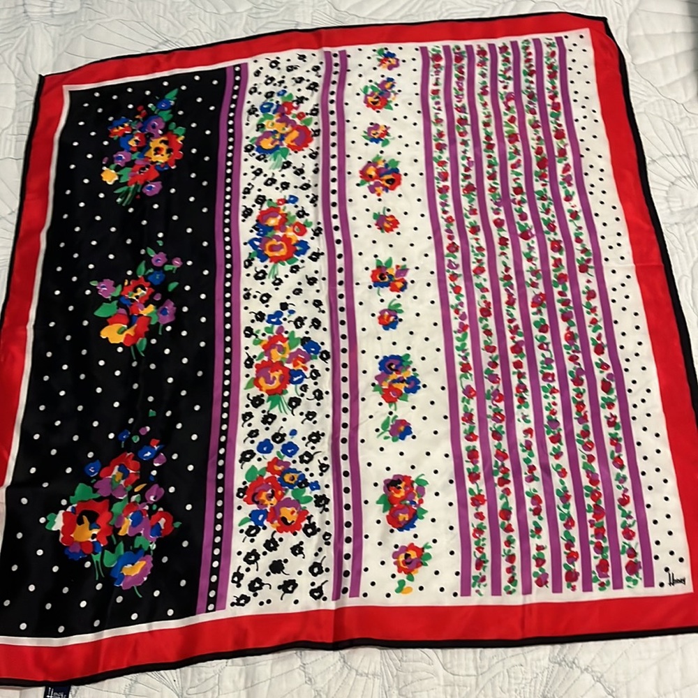 100% silk Signed Honey multicolored scarf.